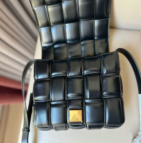 

luxury designer bags shoulder handbags b fashion women wallets clutch totes crossbody cowhide braided pillow messenger bag ladies purse whit