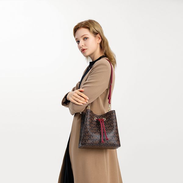 

bucket bags shopping shoulder cross body handbag detachable and adjustable shoulder strap letter central zippered patch pocket handbags