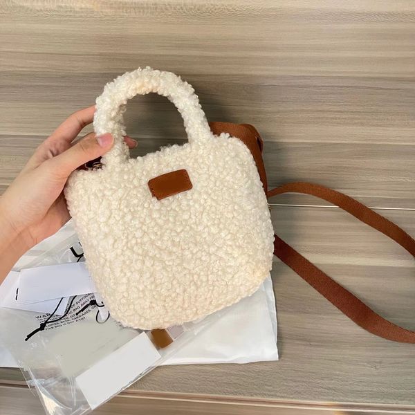 

cashmere bag totes bags 2023 high designer brand luxury fashion shoulder handbags quality women phone bag wallet crossbody metallic letter l