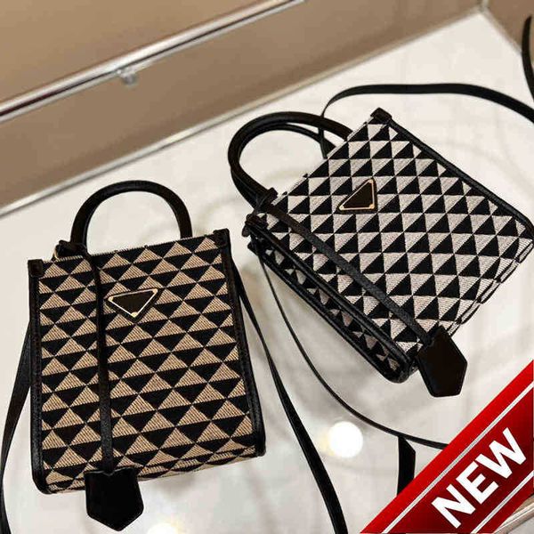 

pravda luxuries designers bag prads womens totes designer prade crossbody handbags women the tote bags purses wallet woman handbag 6qsg