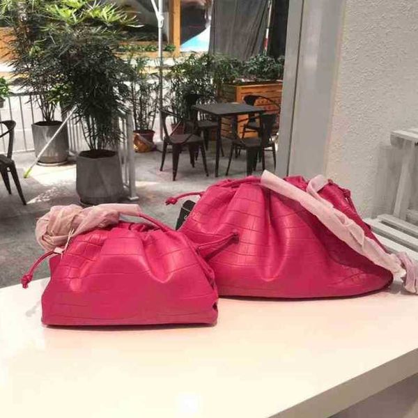 

venetas lady's ladies pouch fold women single bag color designer women's classic bags clip solid 2023 cloud shoulder messenger bot
