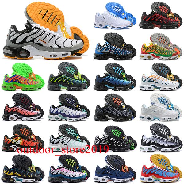 

plus tns mens tn running shoes triple black white blue red chaussures airs requin ultra sports shoe designer hommes jogging sneakers