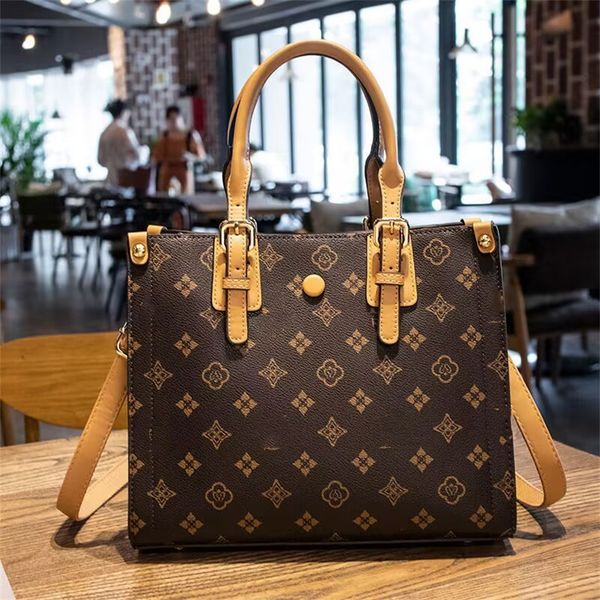 

designer shoulder bags woman handbags luxuries designers women bag fashion handbag shopping bag black purse chain crossbody winter 2023