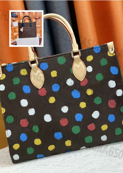 

uf on the go mm gm tote bag hand drawn heart shoulderbag silk-screened monograms canvas with toron handle luxurys designers hobo m45039 chri