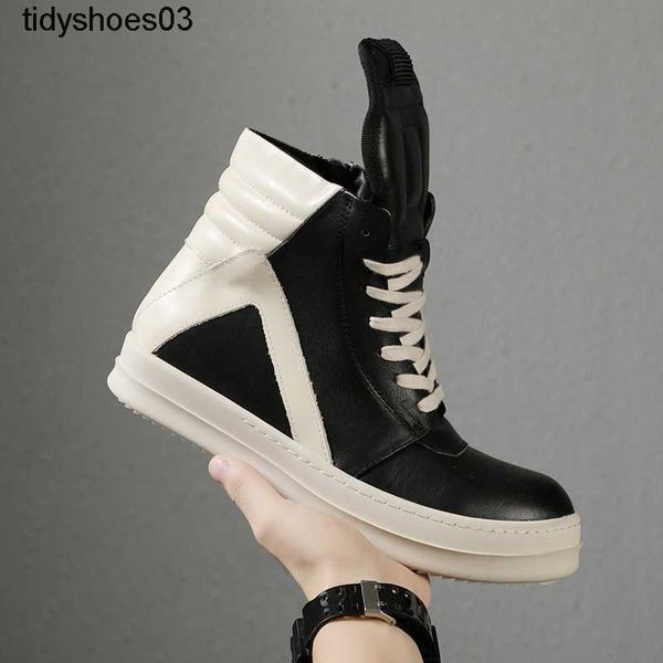 

2023ogdesigner fashion high ro black men's shoes inverted triangle black and white cowhide short boots leather thick soled shoes size 3
