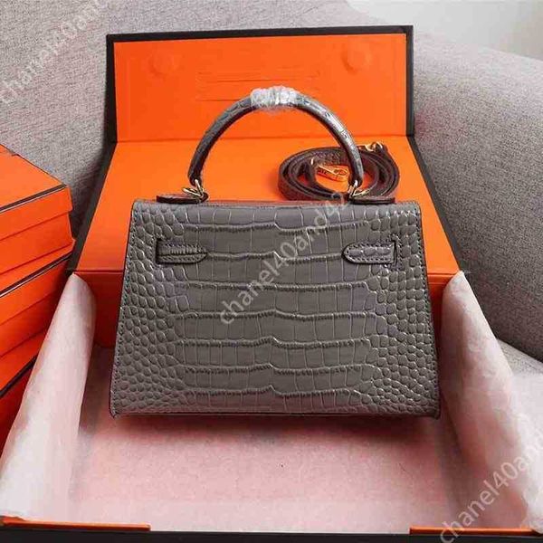 

shoulder bag women leather handbag crossbody bags alligator designer handbags classic fashion messenger vintage backpacks bag purses 0426666