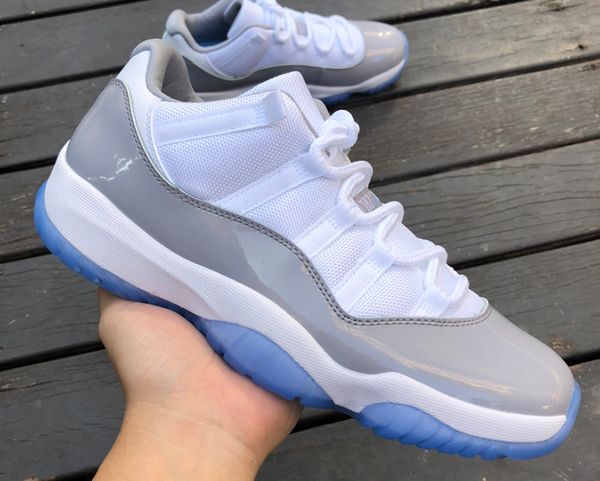 

box with jumpman shoes 11 low cement grey white/university blue-cement grey real carbon fiber 11s trainer sports stylist sneakers come