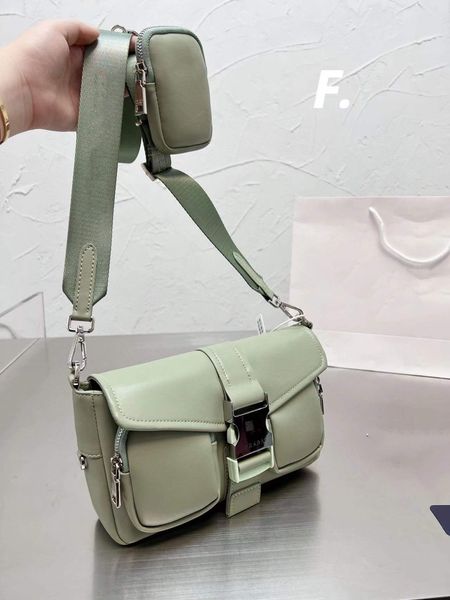 

2023 new luxury designers crossbody bag fashion large capacity messenger bags women handbag crossbody with coin purse three colors