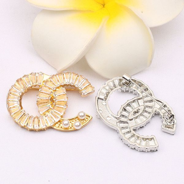 

luxury women designer brand letter brooches 18k gold plated inlay crystal rhinestone jewelry brooch charm pearl pin marry wedding party, Gray