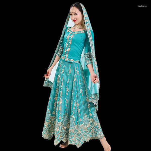 

ethnic clothing dance for bollywood saree costume embroidery elegant oriental, Red