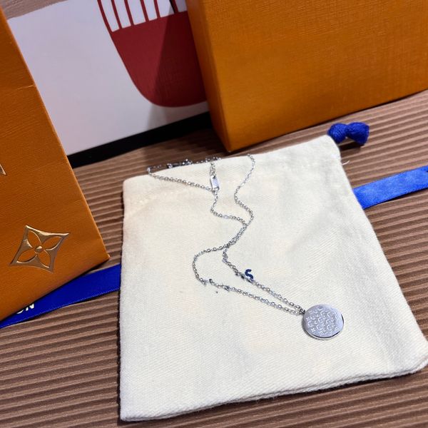 

pendant necklaces 20style fashion letter designer necklace jewelry stainless steel crystal 18k gold plated love womens party wedding gifts t, Silver