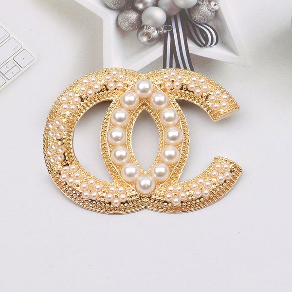 

luxury women designer brand letter brooches 18k gold plated inlay crystal rhinestone jewelry brooch charm pearl pin marry wedding party gift, Gray