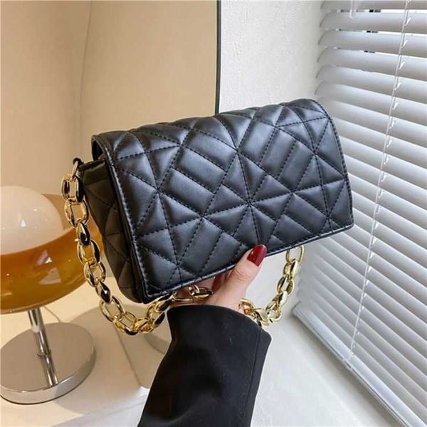 

ladies hand bags brand 2023 luxury designer trendy women quilted shoulder bags women 7 colors thick chain women clutch bags