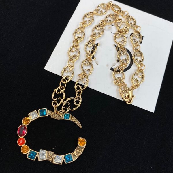 

vintage alphabet necklace with exaggerated temperament diamond-studded collarbone chain earrings brooch set for women, Silver