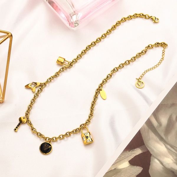 

jewelry 18k gold plated pendant necklaces luxury brand designersfour leaf love diamond letter lock fashion women stainless steel necklaces w, Golden;silver