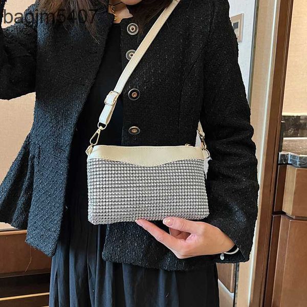 

2023 women's diamond bag 80% discount wholesale retail water new fashion armpit bright hand phone