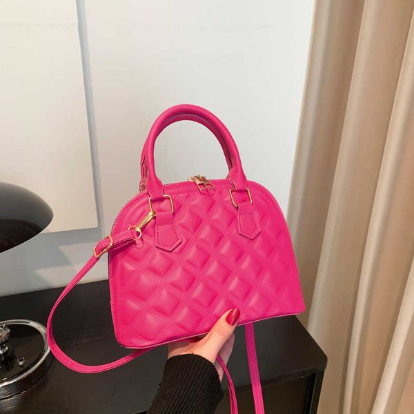 

wholesale embossed designer pu leather ladies fashion handbags shell shape sling bags small women shoulder bag