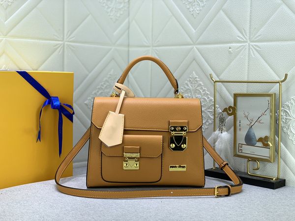 

micro metis chain shoulder bag mini messenger handbag iconic s-lock clasp cross body flap monograms empreinte leather pochette wallets n8274