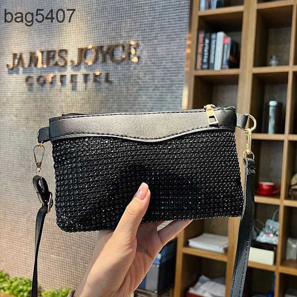 

2023 women's diamond bag 70% discount wholesale retail new style pure handmade inlaid fashion with zipper handbag foreign color shoulde