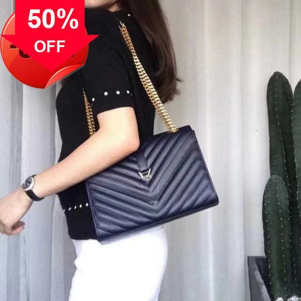 

designer bags women 2023 new lingge embroidered line lamb texture single shoulder msenger foreign style chain versatile fashiontote