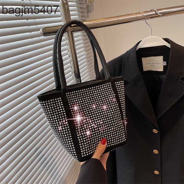

design of the diamond bag 80% discount wholesale and retail new japane korean fashion drill chain bucket h temperament leisure one shoulder