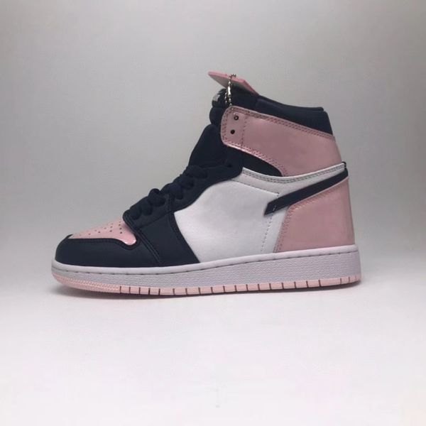 

luxury boots classic designer sneakers patent leather casual shoes valentine's day black pink white lace-up flat heel rubber bottom vin