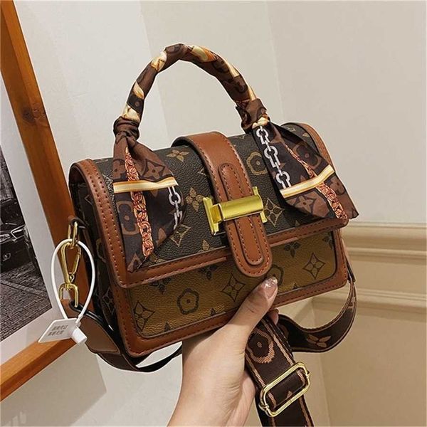 

60% off manufacturer sales style small square women's spring pattern hand trend single messenger