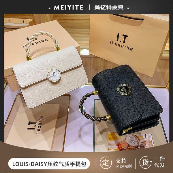 

2023 womenbag embossed quality handbag mesh red same one shoulder diagonal small square