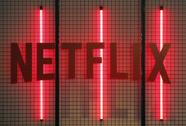 

naifee joy netflix uhd 4k premium shared individual profile 2 months works on android ios pc mac home entertainment smart tv wireless home t