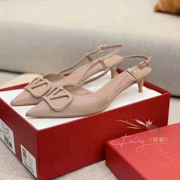 

luxury women's leather sandals slides outdoor lady sandal casual slippers ladies comfort walking shoes womens designer valentinoity sne, Black