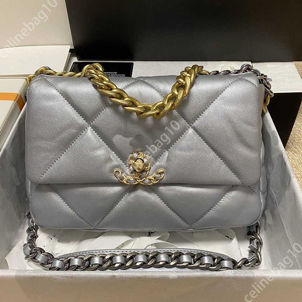 

19 series designer shoulder bag women crossbody handbags chain tote bags evening purse classic flap bags lambskin leather quilted32