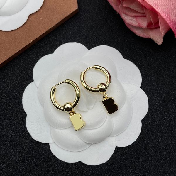 

gold and pearl earrings luxurys designers jewelry womens hoop ear studs letter pendants classic earring for women heart stud, Golden;silver