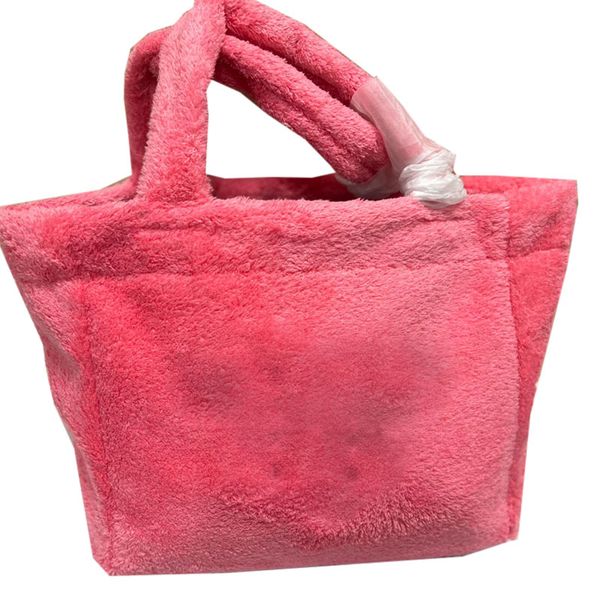 

designer re edition 2000 hobo tote bag for women luxurys pink black white yellow sheep fur plush travel duffle bags