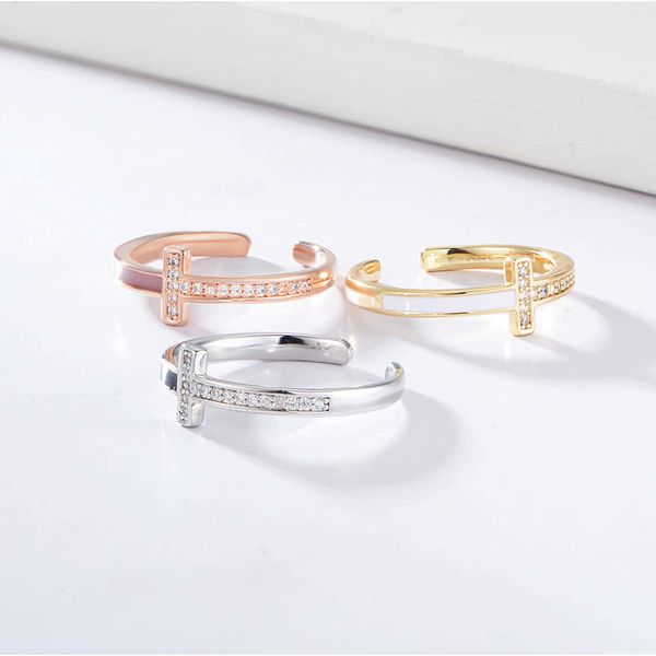 

oem hele jewelry women dainty new fashion cross design ring, Golden;silver