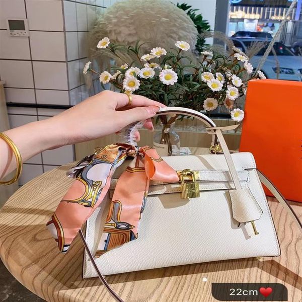 

designer shoulder bag women's leather handbag delivery scarf box1920