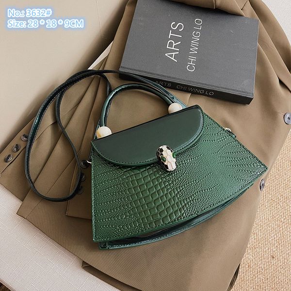 

wholesale ladies shoulder bag 6 color classic smooth patent leather fashion handbags trend crocodile handbag elegant solid color leathers mo