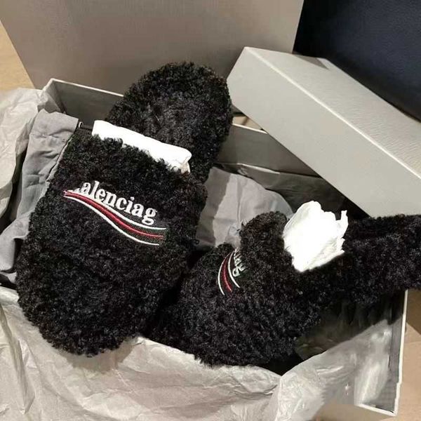 

luxury pairs winter men cartoon slippers l bedroom fashion lazy black white letter women designer shoes flat lady keep warm wool flops balen