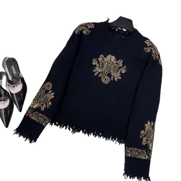 

23 early spring latest heavy industry embroidery pullover sweater, White;black