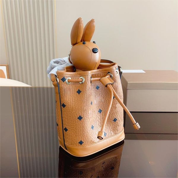

luxury zoo collection visetos rabbit designer bag mini bucket shaped bag internal open pocket and card slot non-removable shoulder strap mwd
