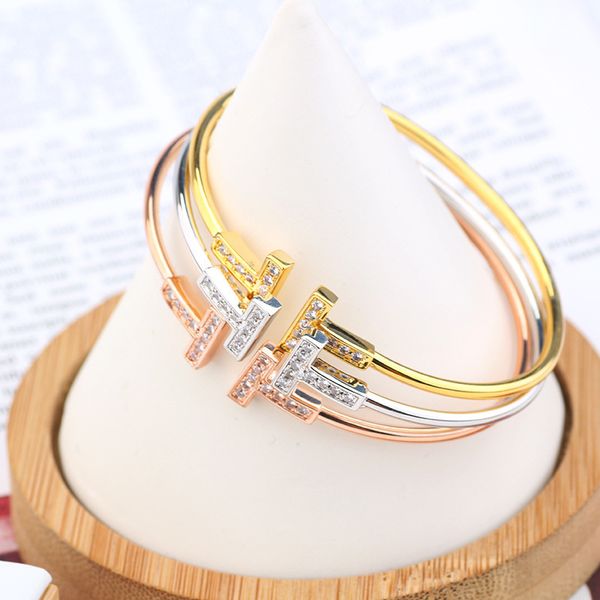 

luxury designer jewellery bracelet women charm bracelet t family double letter diamond inlaid opening women's bracelets, Black