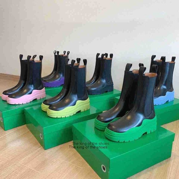 

latest women boots storm tires up chunky high boot real leather shoes crystal outdoor martin chaussures de platform35-44, Black