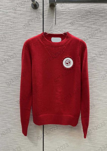 

womens sweaters sequin embroidery logo decoration long sleeve knitted sweater threaded crewneck slim joker knitwear women clothes 3 colors 1, White;black