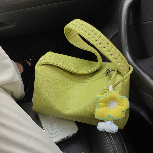

handbag spring and summer female 2022 korean version new fashion trend armpit bag small steamed bun tote versatile shoulder 0722