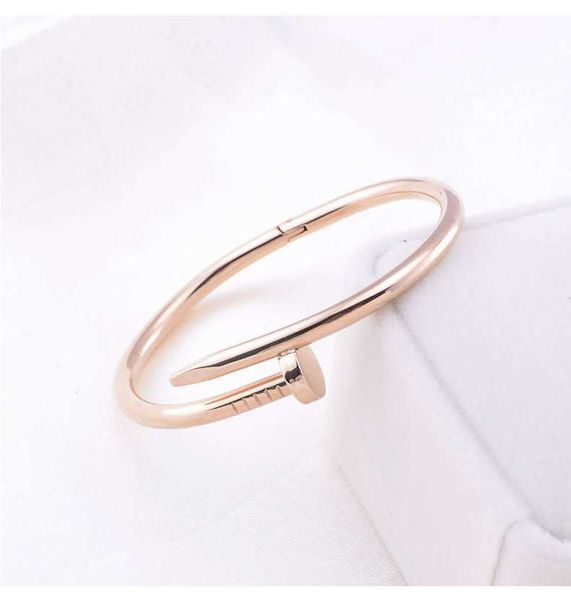 

18k rose gold nail bracelet opening card home diamond bracelet personality, Black