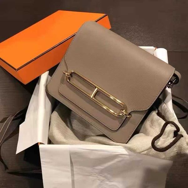 

herme bags hand roulis pig nose of family h leather lady 2023 one shoulder messenger tofu stewardess small square