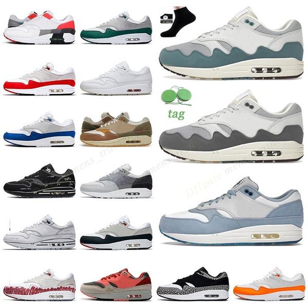 

1s 2022 mens women 1 87s shoes runner running shoe patta grey waves noise aqua blueprint traviscott wheat traviscott fragment reverse mocha