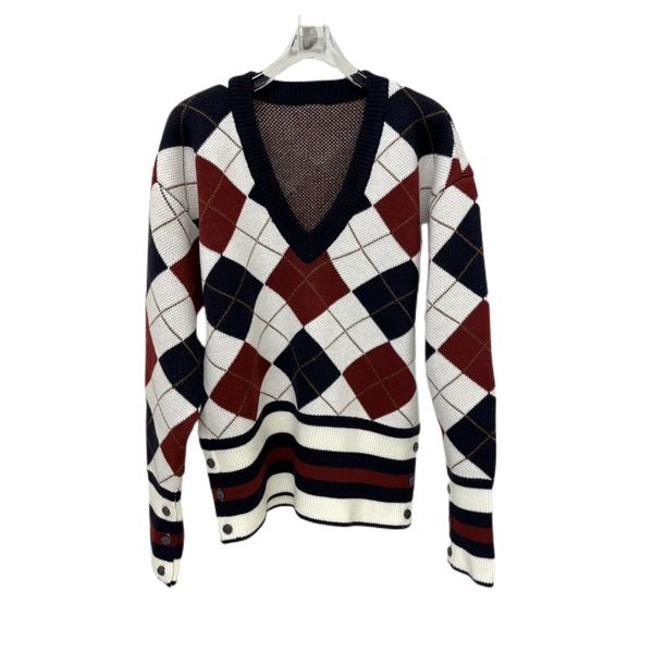 

autumn and winter new v-neck design senior temperament lady sweater, White;black