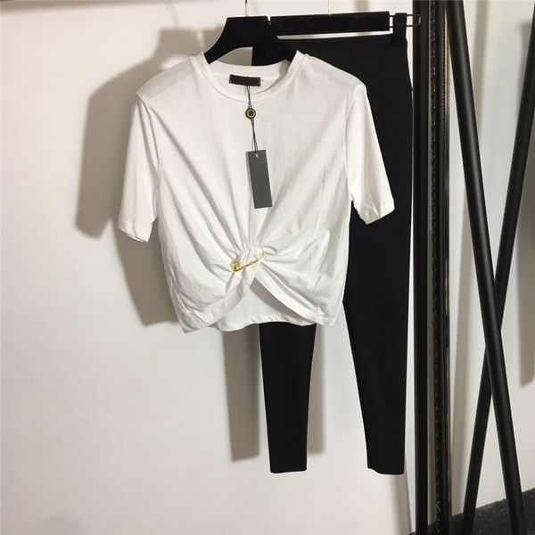 

portrait pin designer tracksuits women navel exposed sports suit short sleeved t shirt stretch fit leggings set, Gray