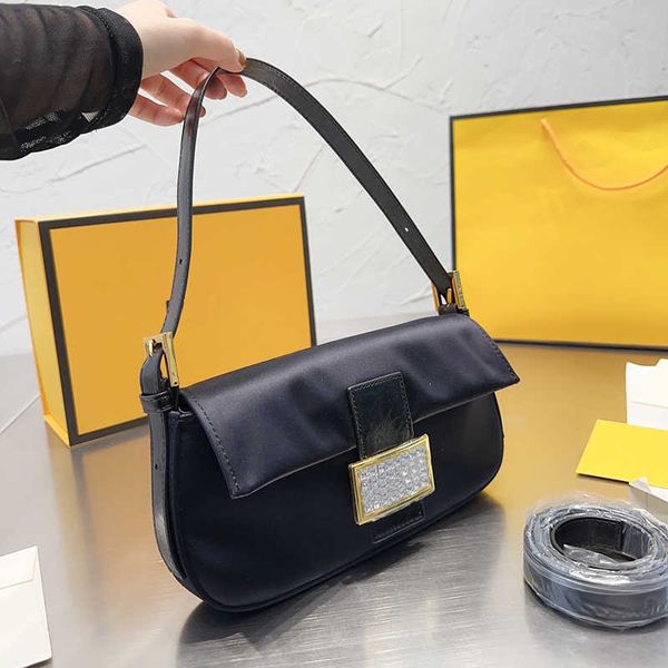 

shoulder bags vintage medieval baguettes bag f designer bag crossbody bags black messenger package luxurys handbag woman designers purse wal