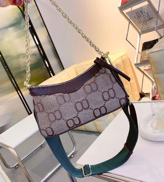 

new two letter color straps underarm bag shoulder bags handbags crossbody bag heart shaped decoration tarpaulin wholesale